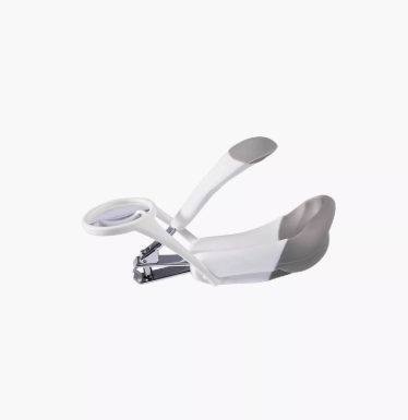The First Years Arc Deluxe Nail Clipper With Magnifier